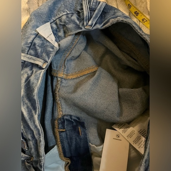 GOOD American Good Icon Plus Size Short Size 15 - Picture 13 of 14